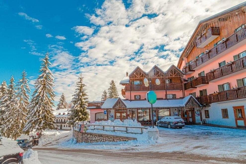 Ciccio Family Hotel Polsa Di Brentonico Luaran gambar